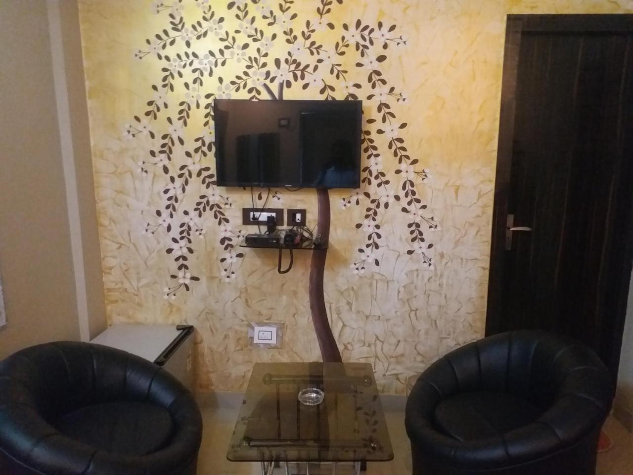 Recline Hotel And Restaurant Gauripur 외부 사진